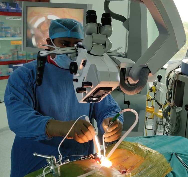 Minimally Invasive Spine Surgery Illustration